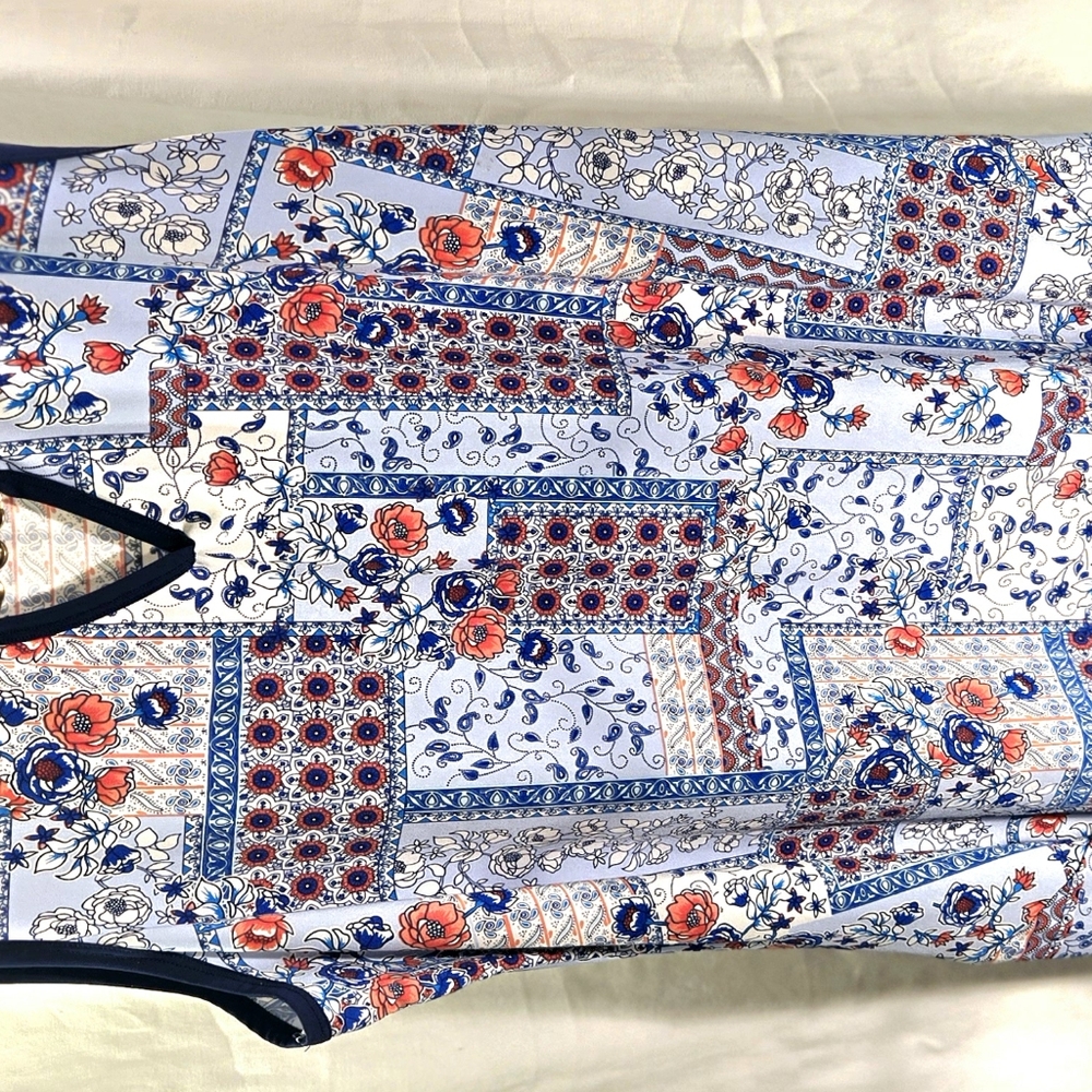 Size 3x Espresso Sleeveless patchwork blue floral print chain neckline